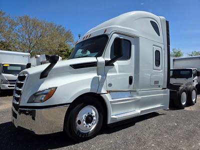 Freightliner Cascadia 126 Sleeper Semi Truck - 50" Condo Sleeper, 455HP, 12 Speed Automatic