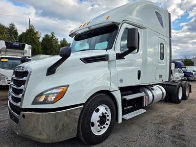 Freightliner Cascadia 126 Sleeper Semi Truck - 50" Condo Sleeper, 455HP, 12 Speed Automatic