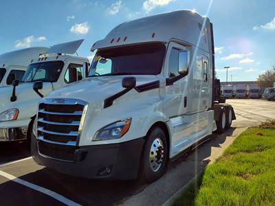 Freightliner Cascadia 126 Sleeper Semi Truck - 36" Condo Sleeper, 475HP, 10 Speed Manual
