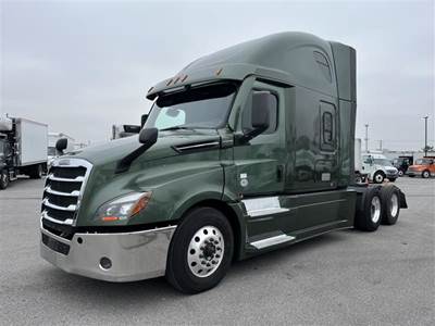 Freightliner Cascadia 126 Sleeper Semi Truck - 72" Condo Sleeper, 505HP, 12 Speed Automatic