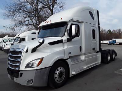 Freightliner Cascadia 126 Sleeper Semi Truck - 72" Condo Sleeper, 450HP, 13 Speed Automatic
