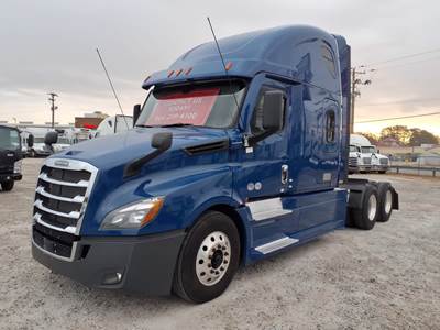 Freightliner Cascadia 126 Sleeper Semi Truck - 72" Condo Sleeper, 505HP, 10 Speed Manual