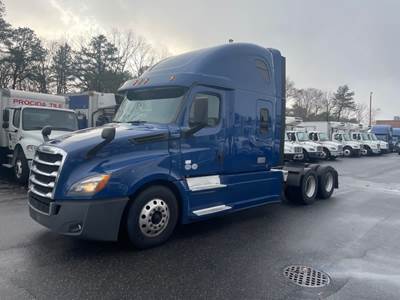 Freightliner Cascadia 126 Sleeper Semi Truck - 72" Condo Sleeper, 505HP, 10 Speed Manual