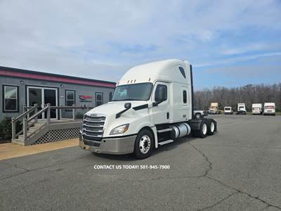 Freightliner Cascadia 126 Sleeper Semi Truck - 72" Condo Sleeper, 455HP, 10 Speed Manual