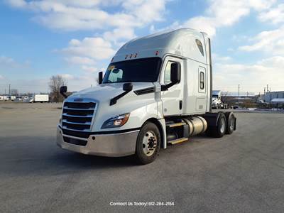 Freightliner Cascadia 126 Sleeper Semi Truck - 72" Condo Sleeper, 455HP, 12 Speed Automatic