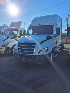 Freightliner Cascadia 126 Sleeper Semi Truck - 72" Condo Sleeper, 455HP, 12 Speed Automatic