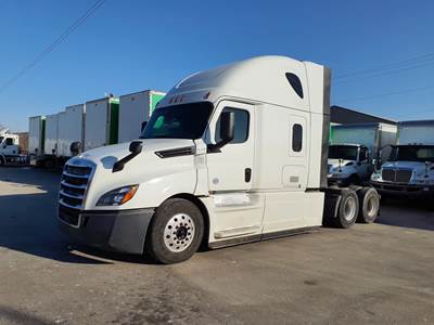 Freightliner Cascadia 126 Sleeper Semi Truck - 72" Condo Sleeper, 455HP, 12 Speed Automatic