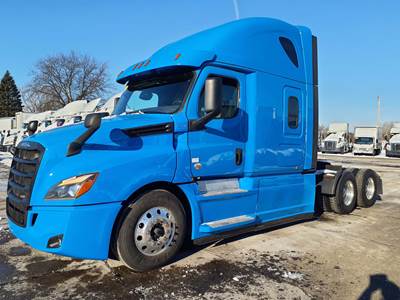 Freightliner Cascadia 126 Sleeper Semi Truck - 72" Condo Sleeper, 455HP, 12 Speed Automatic
