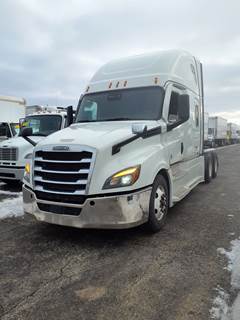 Freightliner Cascadia 126 Sleeper Semi Truck - 72" Condo Sleeper, 455HP, 12 Speed Automatic