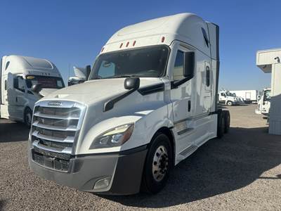 Freightliner Cascadia 126 Sleeper Semi Truck - 70" Condo Sleeper, 455HP, 12 Speed Automatic