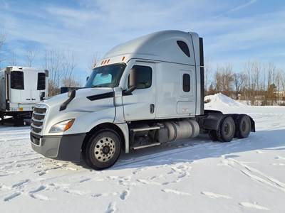 Freightliner Cascadia 126 Sleeper Semi Truck - 72" Condo Sleeper, 455HP, 12 Speed Automatic