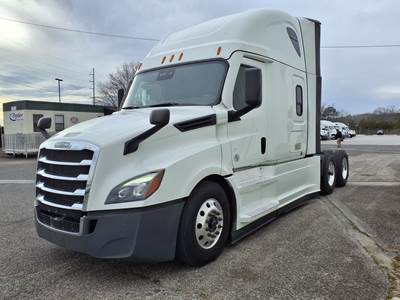 Freightliner Cascadia 126 Sleeper Semi Truck - 72" Condo Sleeper, 400HP, 12 Speed Automatic
