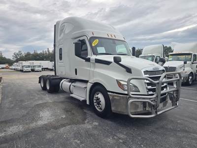 Freightliner Cascadia 126 Sleeper Semi Truck - 80" Condo Sleeper, 455HP, 12 Speed Automatic