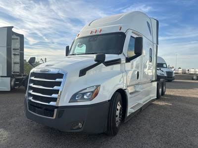 Freightliner Cascadia 126 Sleeper Semi Truck - 70" Condo Sleeper, 455HP, 12 Speed Automatic