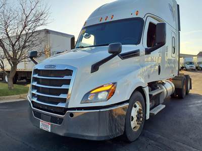 Freightliner Cascadia 126 Sleeper Semi Truck - 36" Condo Sleeper, 455HP, 12 Speed Automatic