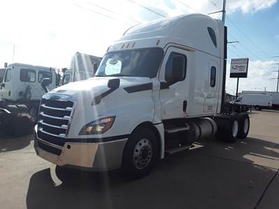 Freightliner Cascadia 126 Sleeper Semi Truck - 72" Condo Sleeper, 455HP, 12 Speed Automatic