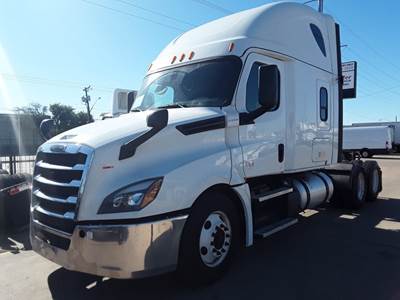 Freightliner Cascadia 126 Sleeper Semi Truck - 70" Condo Sleeper, 455HP, 12 Speed Automatic