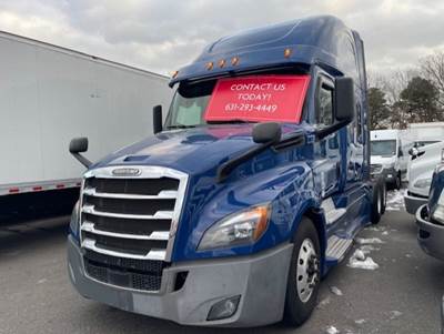 Freightliner Cascadia 126 Sleeper Semi Truck - 72" Condo Sleeper, 505HP, 12 Speed Automatic