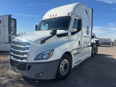 Freightliner Cascadia 126 Sleeper Semi Truck - 70" Condo Sleeper, 455HP, 12 Speed Automatic