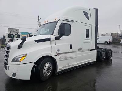 Freightliner Cascadia 126 Sleeper Semi Truck - 72" Condo Sleeper, 455HP, 12 Speed Automatic