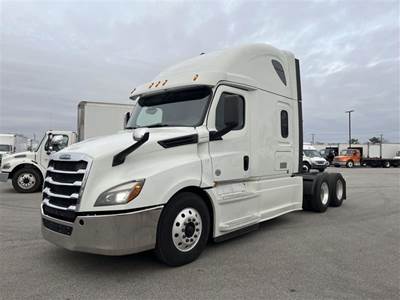 Freightliner Cascadia 126 Sleeper Semi Truck - 72" Condo Sleeper, 455HP, 12 Speed Automatic