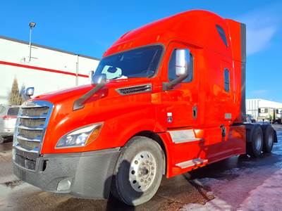 Freightliner Cascadia 126 Sleeper Semi Truck - 72" Condo Sleeper, 455HP, 12 Speed Automatic