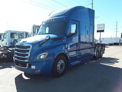Freightliner Cascadia 126 Sleeper Semi Truck - 72" Condo Sleeper, 455HP, 12 Speed Automatic