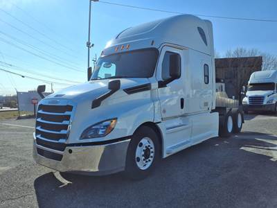 Freightliner Cascadia 126 Sleeper Semi Truck - 72" Condo Sleeper, 455HP, 12 Speed Automatic