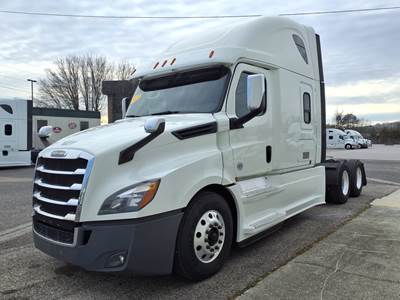Freightliner Cascadia 126 Sleeper Semi Truck - 72" Condo Sleeper, 475HP, 12 Speed Automatic