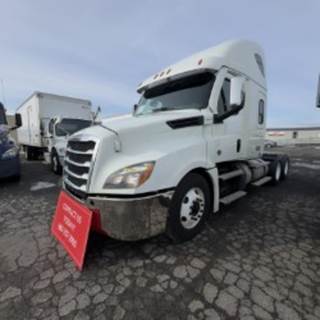Freightliner Cascadia 126 Sleeper Semi Truck - 60" Condo Sleeper, 455HP, 12 Speed Automatic