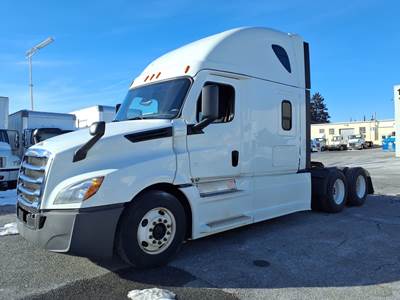 Freightliner Cascadia 126 Sleeper Semi Truck - 72" Condo Sleeper, 455HP, 12 Speed Automatic