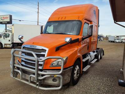Freightliner Cascadia 126 Sleeper Semi Truck - 70" Condo Sleeper, 505HP, 12 Speed Automatic