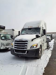 Freightliner Cascadia 126 Sleeper Semi Truck - 72" Condo Sleeper, 455HP, 12 Speed Automatic
