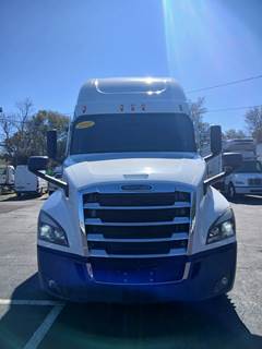Freightliner Cascadia 126 Sleeper Semi Truck - 70" Condo Sleeper, 455HP, 12 Speed Automatic