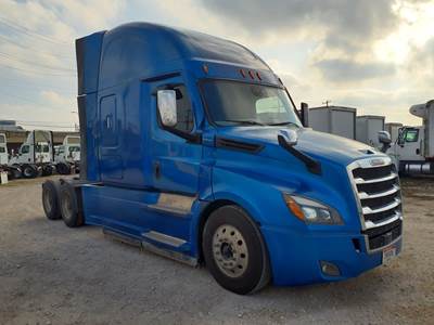 Freightliner Cascadia 126 Sleeper Semi Truck - 48" Condo Sleeper, 455HP, 12 Speed Automatic