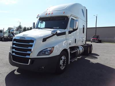 Freightliner Cascadia 126 Sleeper Semi Truck - 72" Condo Sleeper, 455HP, 12 Speed Automatic