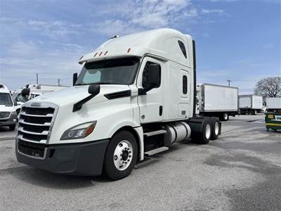 Freightliner Cascadia 126 Sleeper Semi Truck - 72" Condo Sleeper, 455HP, 10 Speed Manual