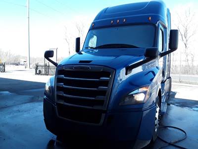Freightliner Cascadia 126 Sleeper Semi Truck - 73" Condo Sleeper, 455HP, 12 Speed Automatic