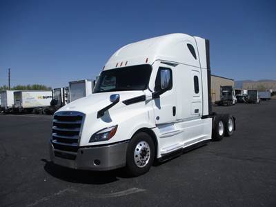 Freightliner Cascadia 126 Sleeper Semi Truck - 72" Condo Sleeper, 455HP, 12 Speed Automatic