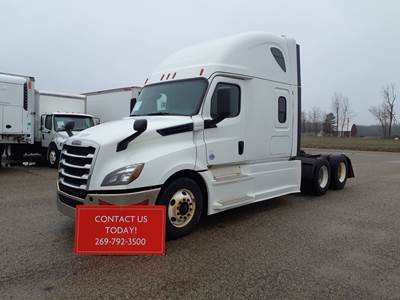 Freightliner Cascadia 126 Sleeper Semi Truck - 72" Condo Sleeper, 455HP, 12 Speed Automatic