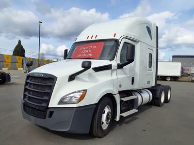 Freightliner Cascadia 126 Sleeper Semi Truck - 72" Condo Sleeper, 455HP, 10 Speed Manual