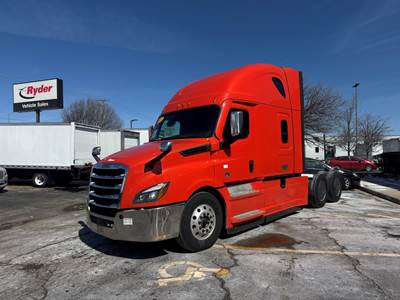 Freightliner Cascadia 126 Sleeper Semi Truck - 72" Condo Sleeper, 400HP, 12 Speed Automatic