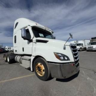 Freightliner Cascadia 126 Sleeper Semi Truck - 60" Condo Sleeper, 455HP, 10 Speed Manual