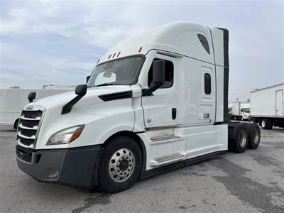 Freightliner Cascadia 126 Sleeper Semi Truck - 72" Condo Sleeper, 455HP, 12 Speed Automatic