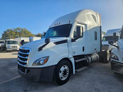 Freightliner Cascadia 126 Sleeper Semi Truck - 72" Condo Sleeper, 455HP, 12 Speed Automatic