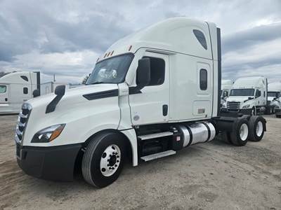 Freightliner Cascadia 126 Sleeper Semi Truck - 72" Condo Sleeper, 455HP, 12 Speed Automatic