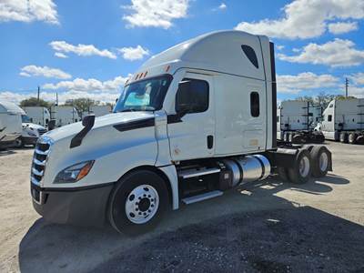 Freightliner Cascadia 126 Sleeper Semi Truck - 72" Condo Sleeper, 455HP, 12 Speed Automatic