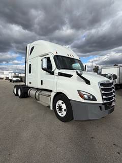 Freightliner Cascadia 126 Sleeper Semi Truck - 70" Condo Sleeper, 455HP, 12 Speed Automatic