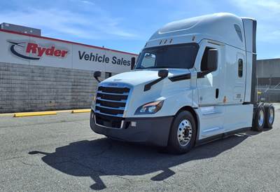 Freightliner Cascadia 126 Sleeper Semi Truck - 72" Condo Sleeper, 400HP, 12 Speed Automatic