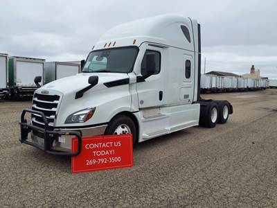 Freightliner Cascadia 126 Sleeper Semi Truck - 72" Condo Sleeper, 455HP, 12 Speed Automatic
